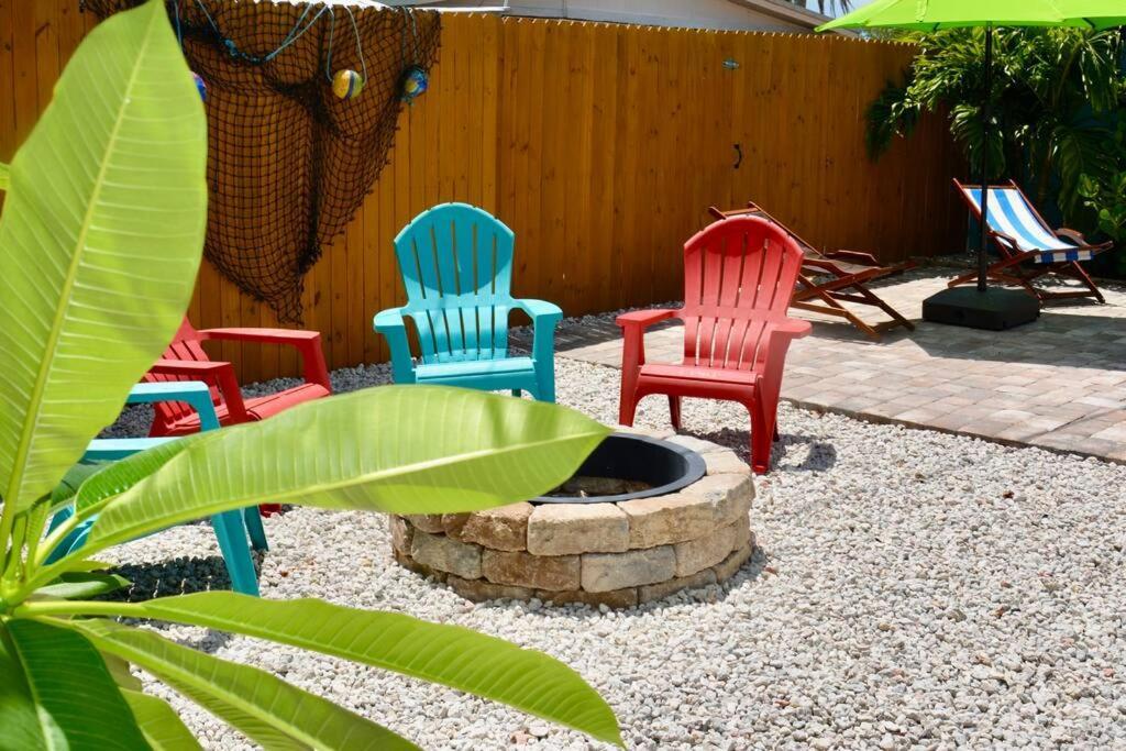 Tropical Retreat Near Beaches, Cruise Terminals Merritt Island Exteriör bild