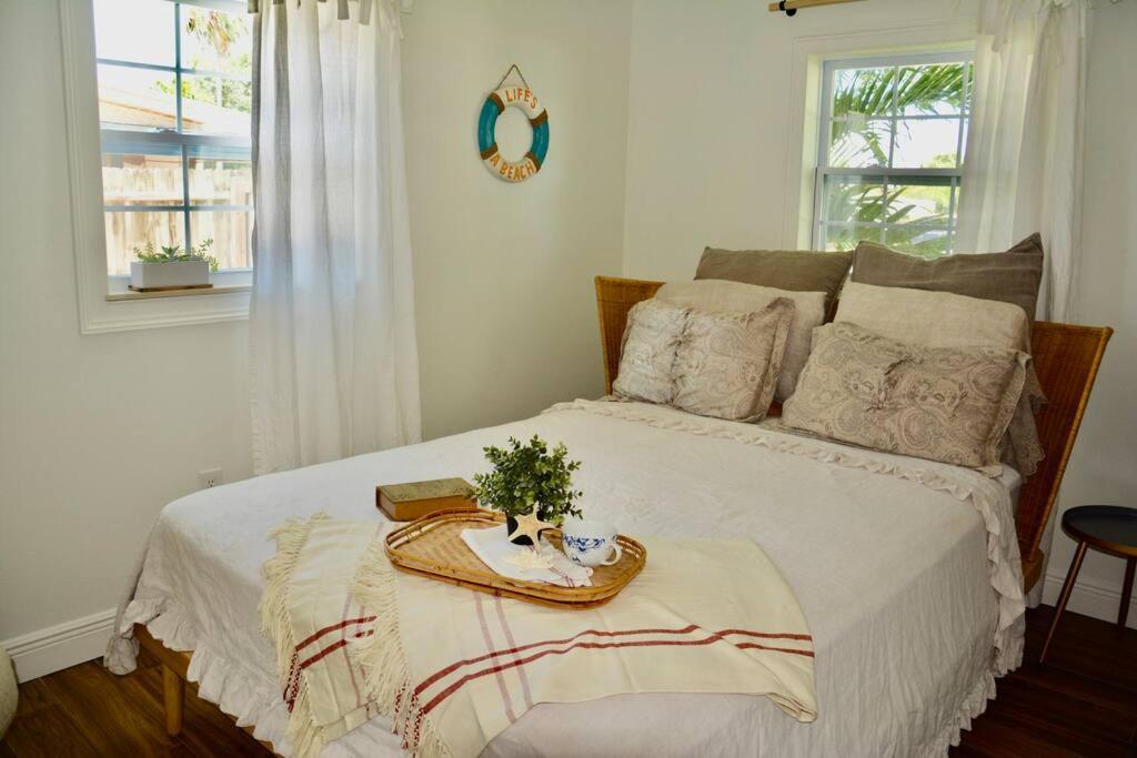 Tropical Retreat Near Beaches, Cruise Terminals Merritt Island Exteriör bild