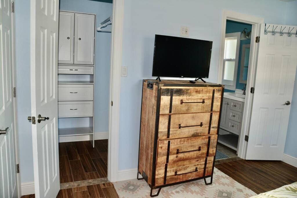 Tropical Retreat Near Beaches, Cruise Terminals Merritt Island Exteriör bild