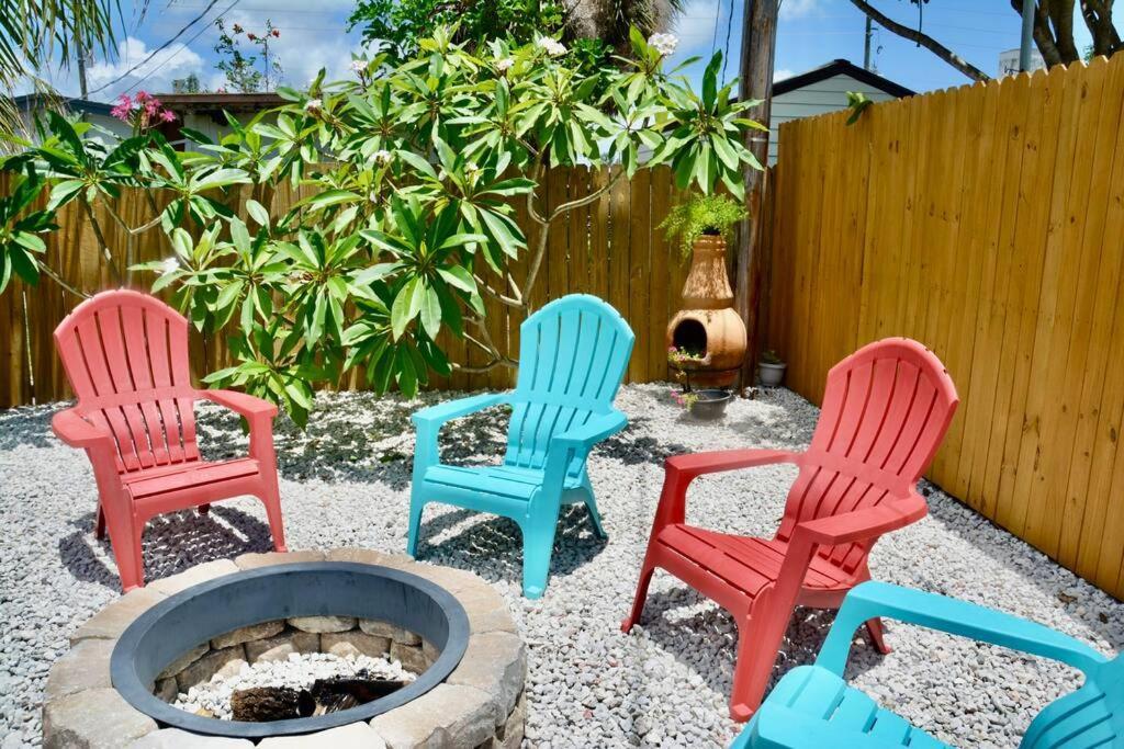 Tropical Retreat Near Beaches, Cruise Terminals Merritt Island Exteriör bild